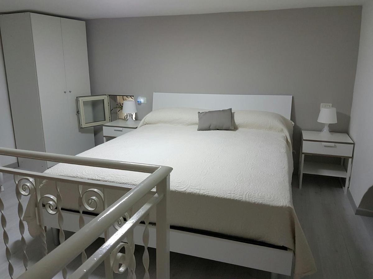 那不勒斯Casa Lucia住宿加早餐旅馆 外观 照片